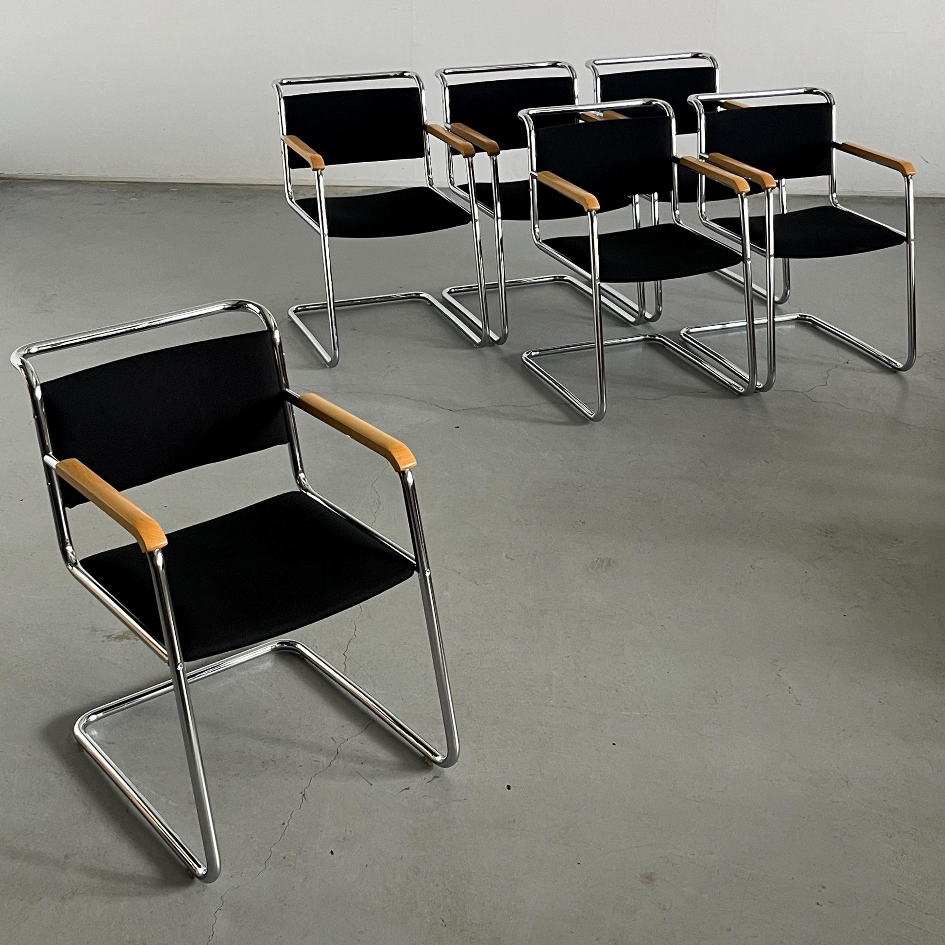 Vintage Freischwinger von L&C Stendal in Chrom, Buchenholz, Schwarz, 1970er