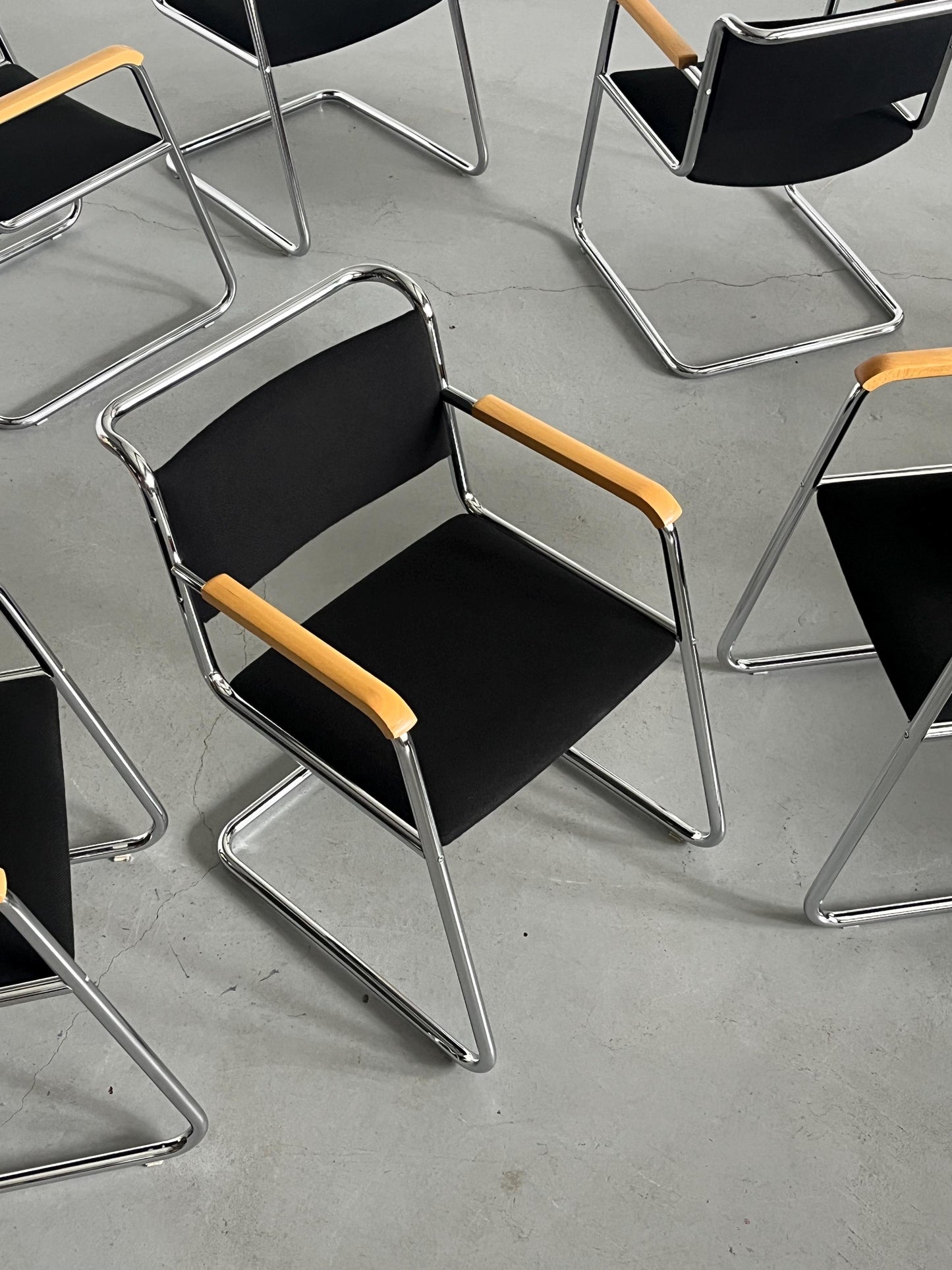 Vintage Freischwinger von L&C Stendal in Chrom, Buchenholz, Schwarz, 1970er