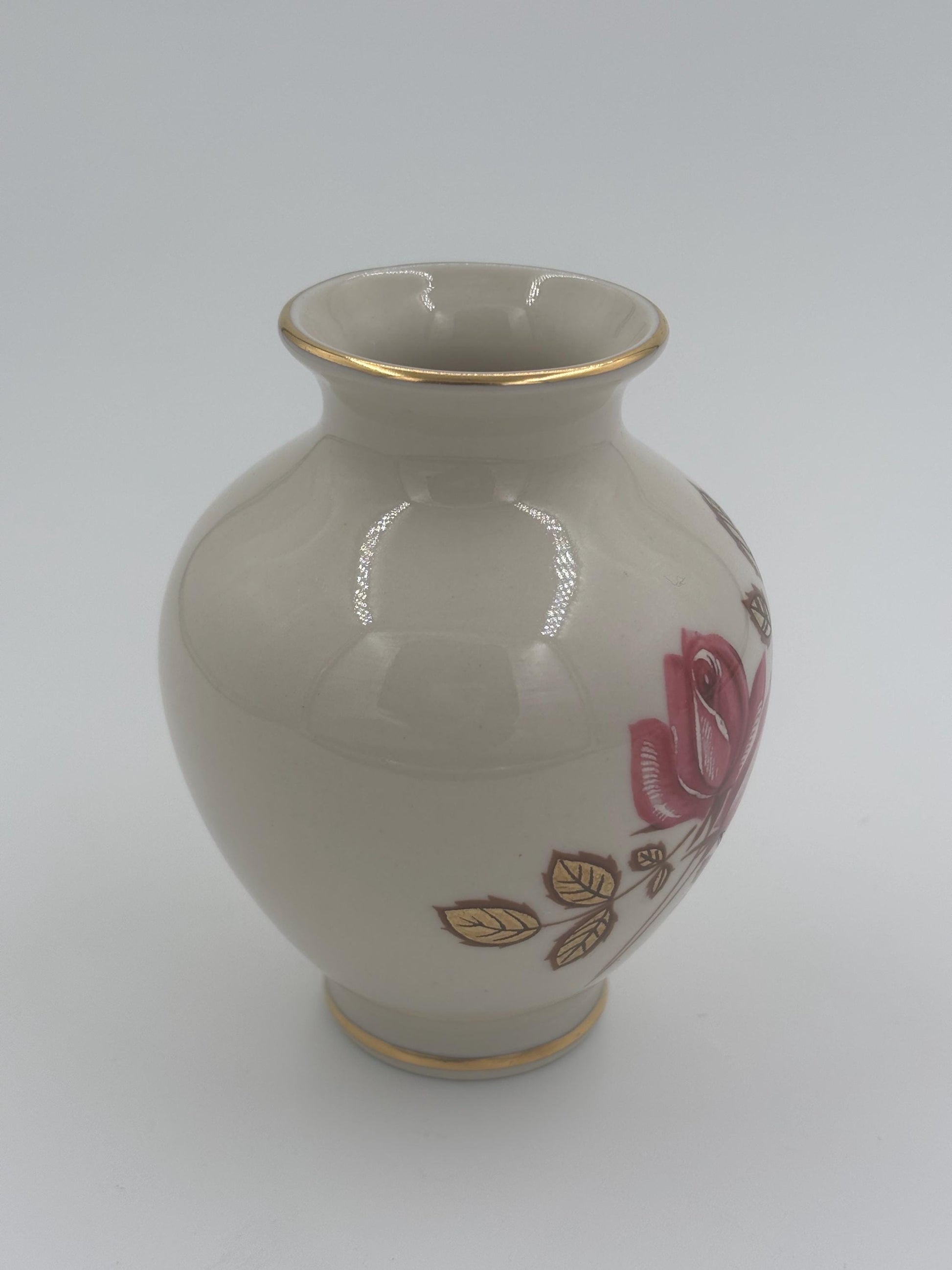 Vintage Vase von Waldershof Bavaria handbemalt mit 24 Karat Gold und Blumenmotiv