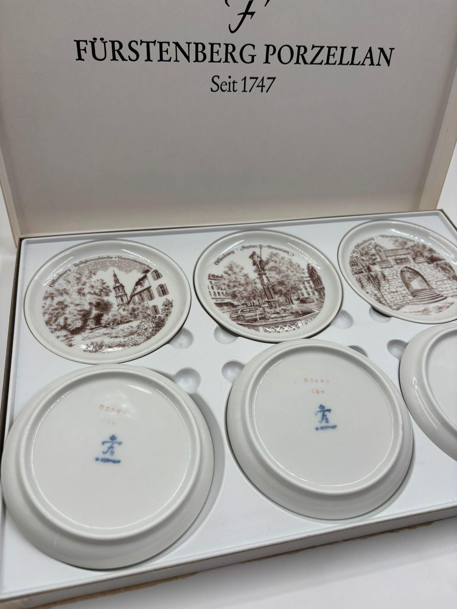 Vintage Sammel Teller Set von Fürstenberg Porzellan Offenburg Motive im Etui