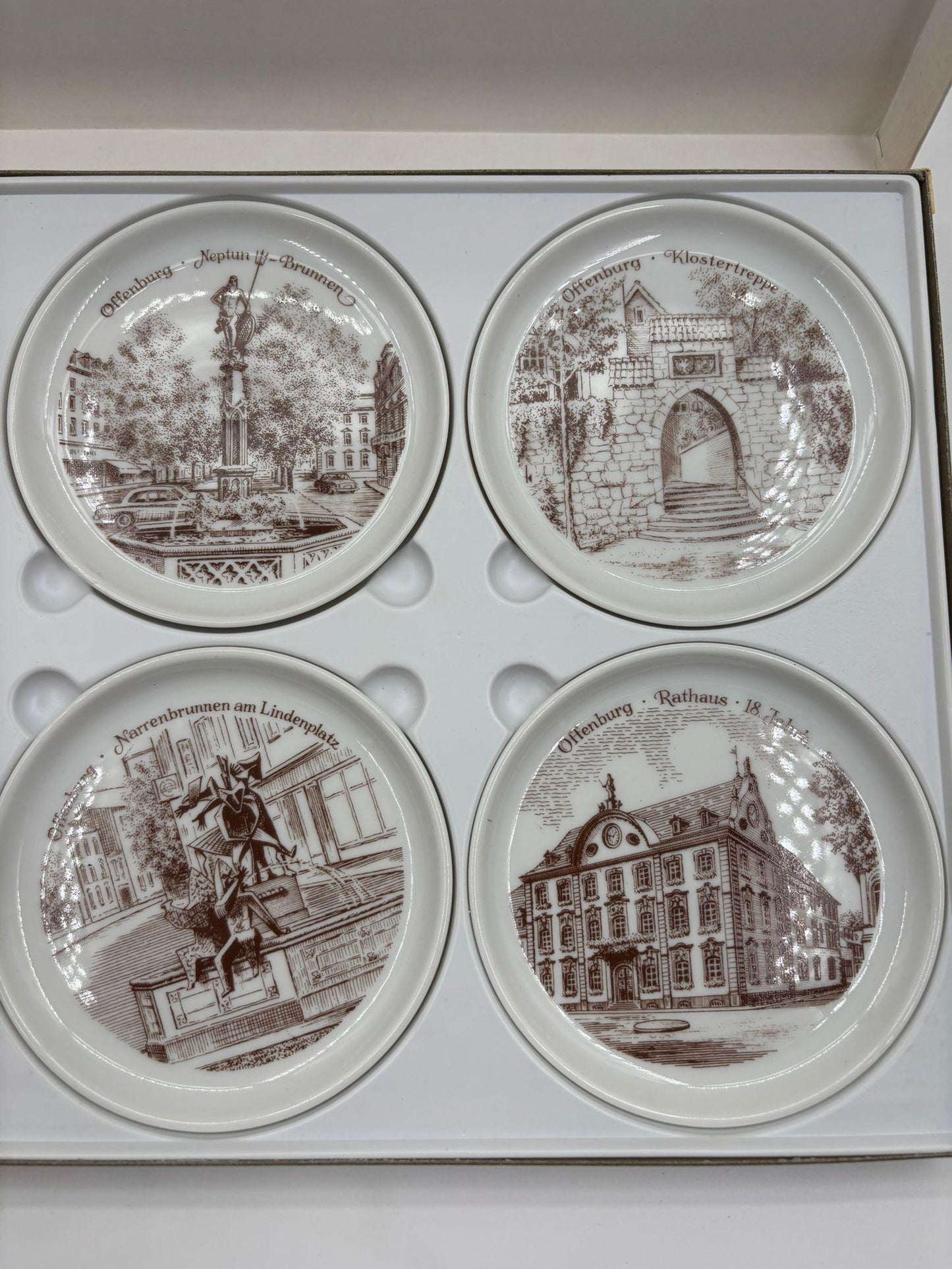 Vintage Sammel Teller Set von Fürstenberg Porzellan Offenburg Motive im Etui