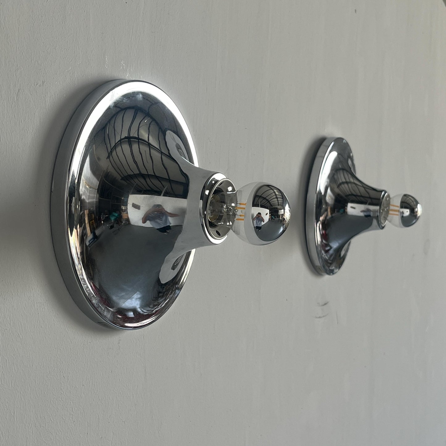Vintage Wandleuchte Set von 2 von Meblo einzigartig chrom, Space Age, Slowenien, 1970er