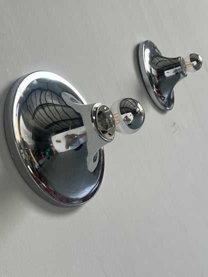 Vintage Wandleuchte Set von 2 von Meblo einzigartig chrom, Space Age, Slowenien, 1970er