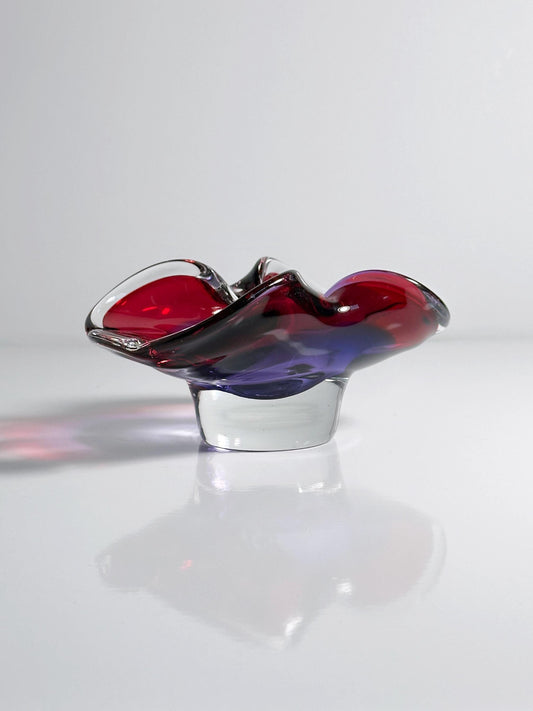 Vintage Glas-Aschenbecher von Josef Hospodka für Chřibská, Cranberry/Violett