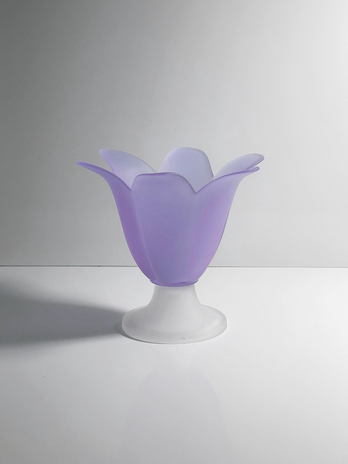 Vintage Fußschale Alexandritglas von Partylite, Farbwechsel je nach Licht, 80er, 18cm hoch