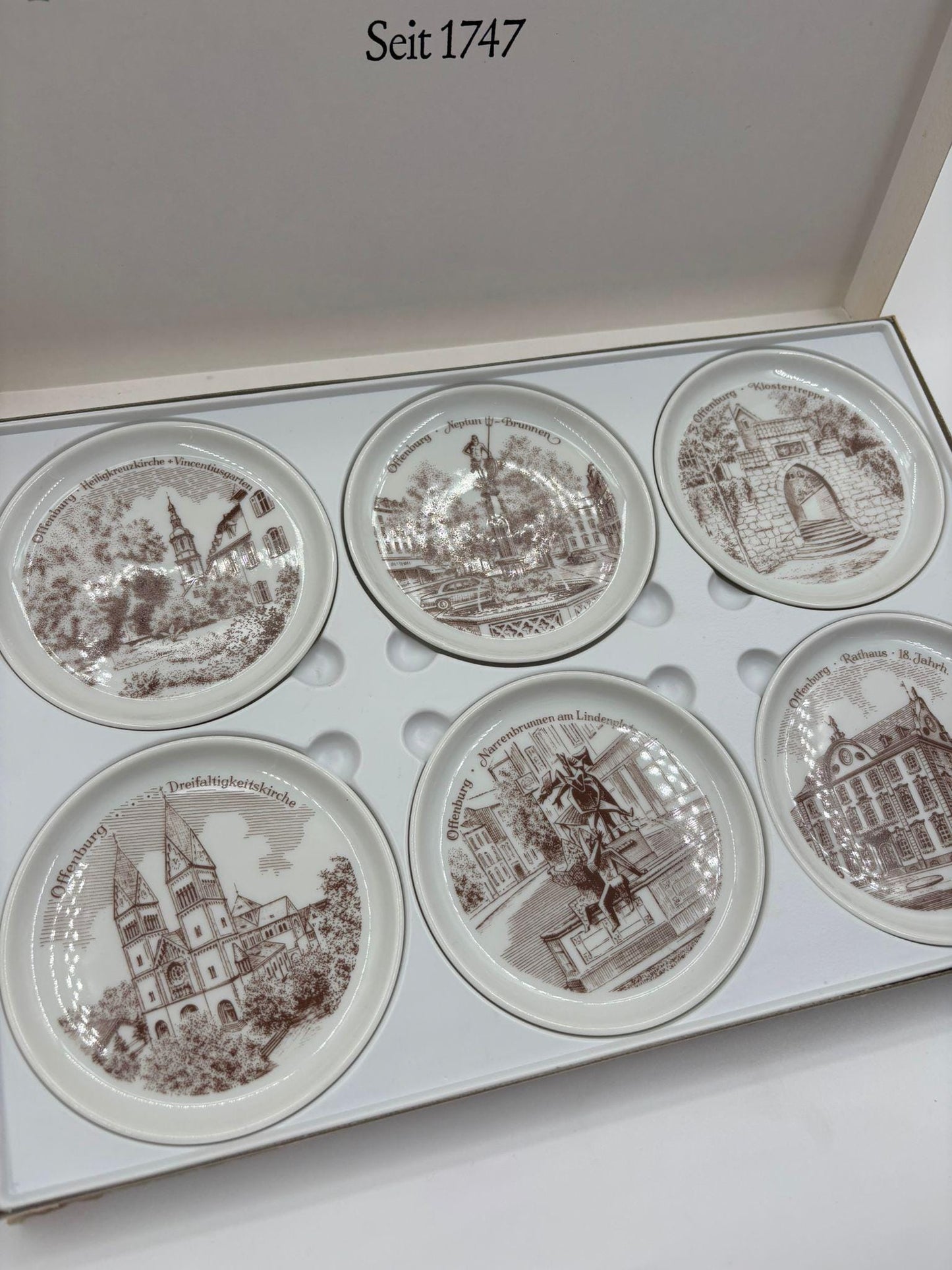 Vintage Sammel Teller Set von Fürstenberg Porzellan Offenburg Motive im Etui