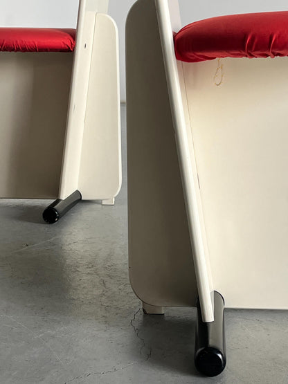 Vintage Esszimmerstuhl Memphis Milano Stil weiß lackiert rot gepolstert Paar