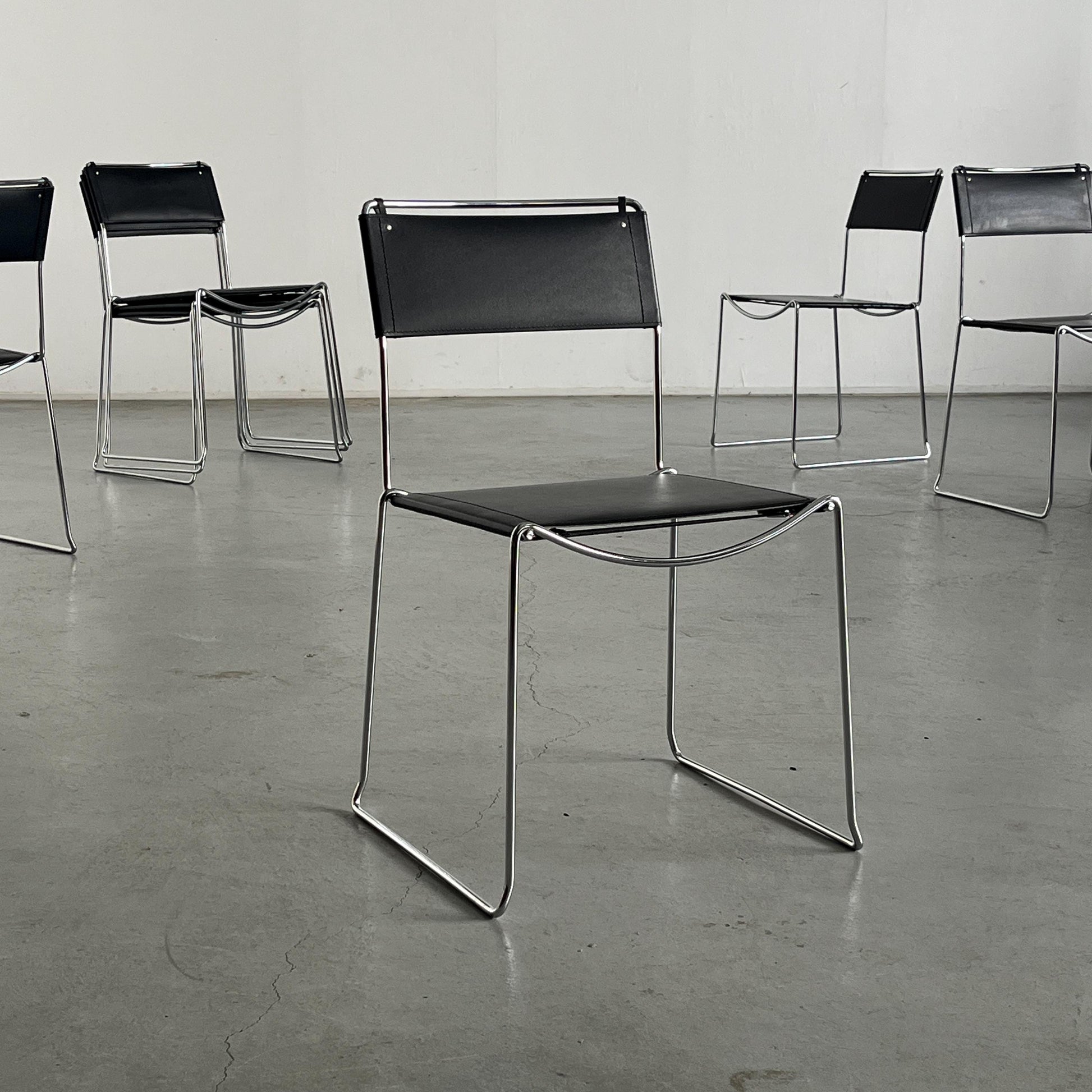 Vintage Esszimmerstuhl Giandomenico Belotti Kunstleder Chromstahl 1980er Italien