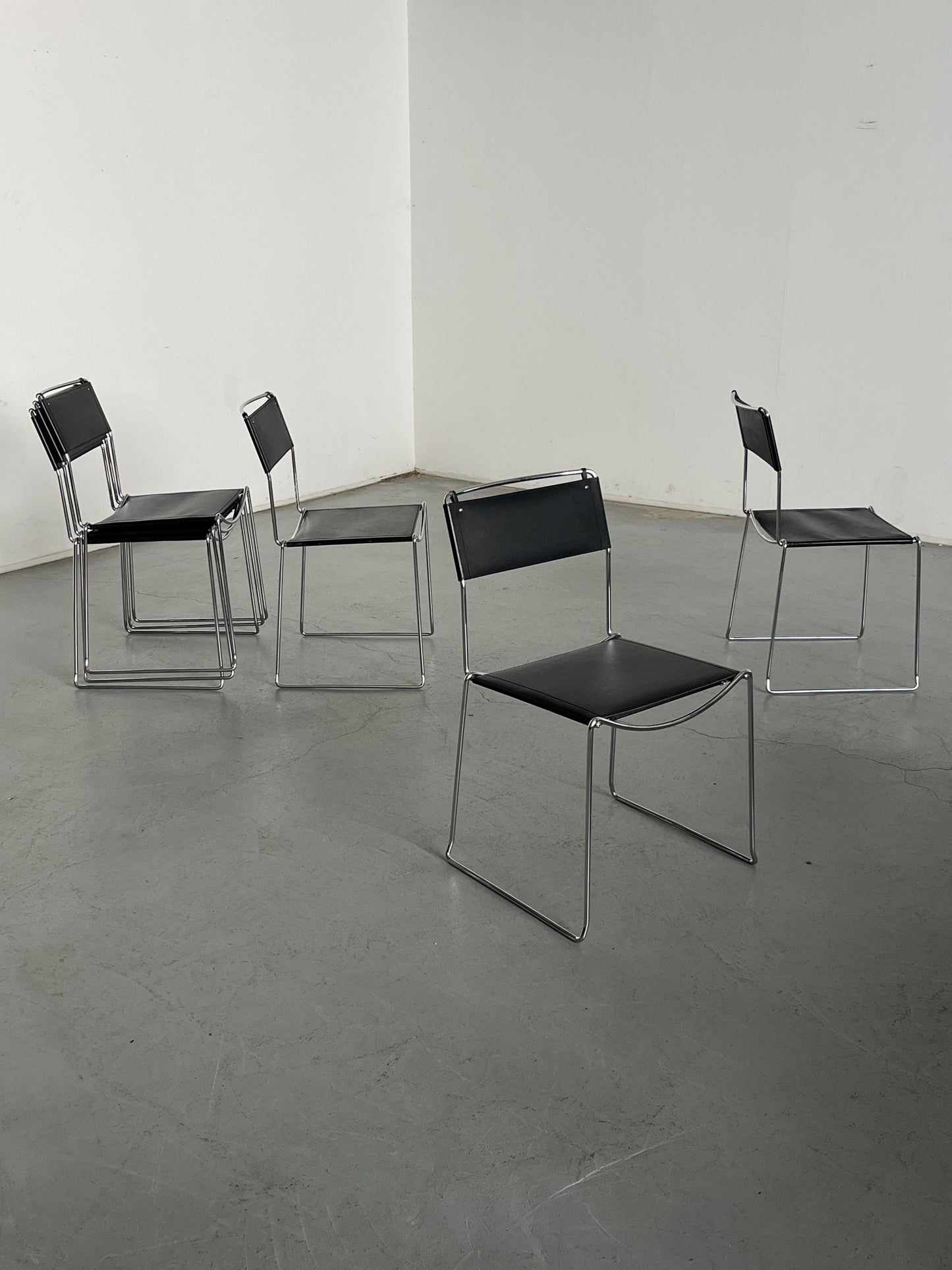 Vintage Esszimmerstuhl Giandomenico Belotti Kunstleder Chromstahl 1980er Italien