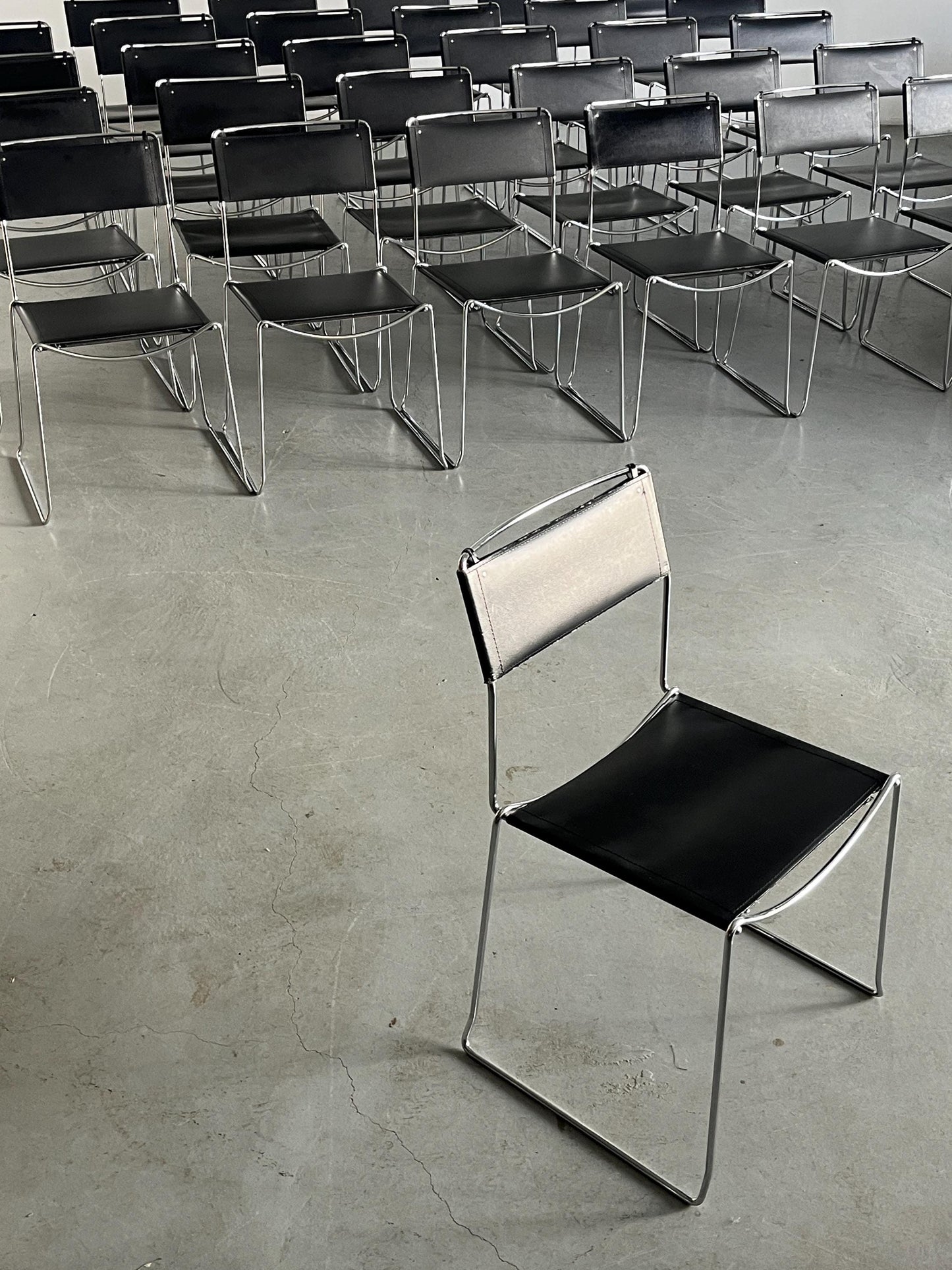 Vintage Esszimmerstuhl Giandomenico Belotti Kunstleder Chromstahl 1980er Italien