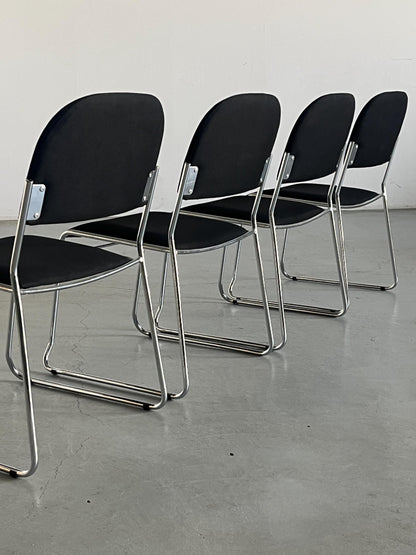 Vintage Set von 4 Esszimmerstuhl stapelbar in Schwarz Chrom, Italien, 1990er