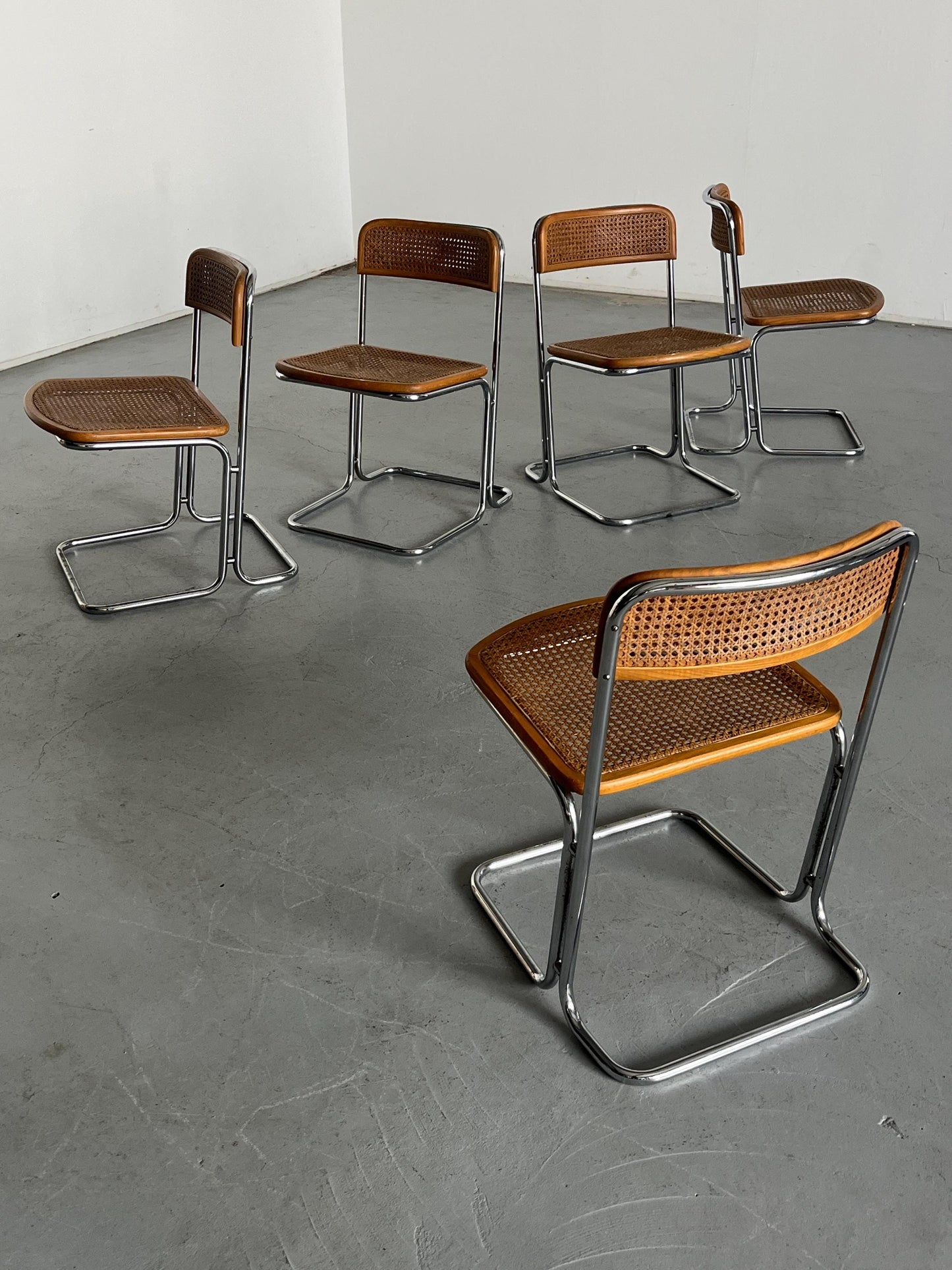 Vintage Freischwinger Essstuhl Chrom und Rohrgeflecht 1970er Italien