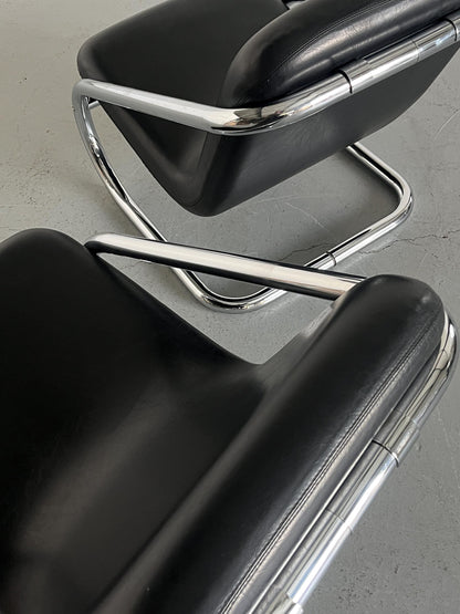 Vintage Freischwinger Armstuhl Schwarz Leder Chromstahl