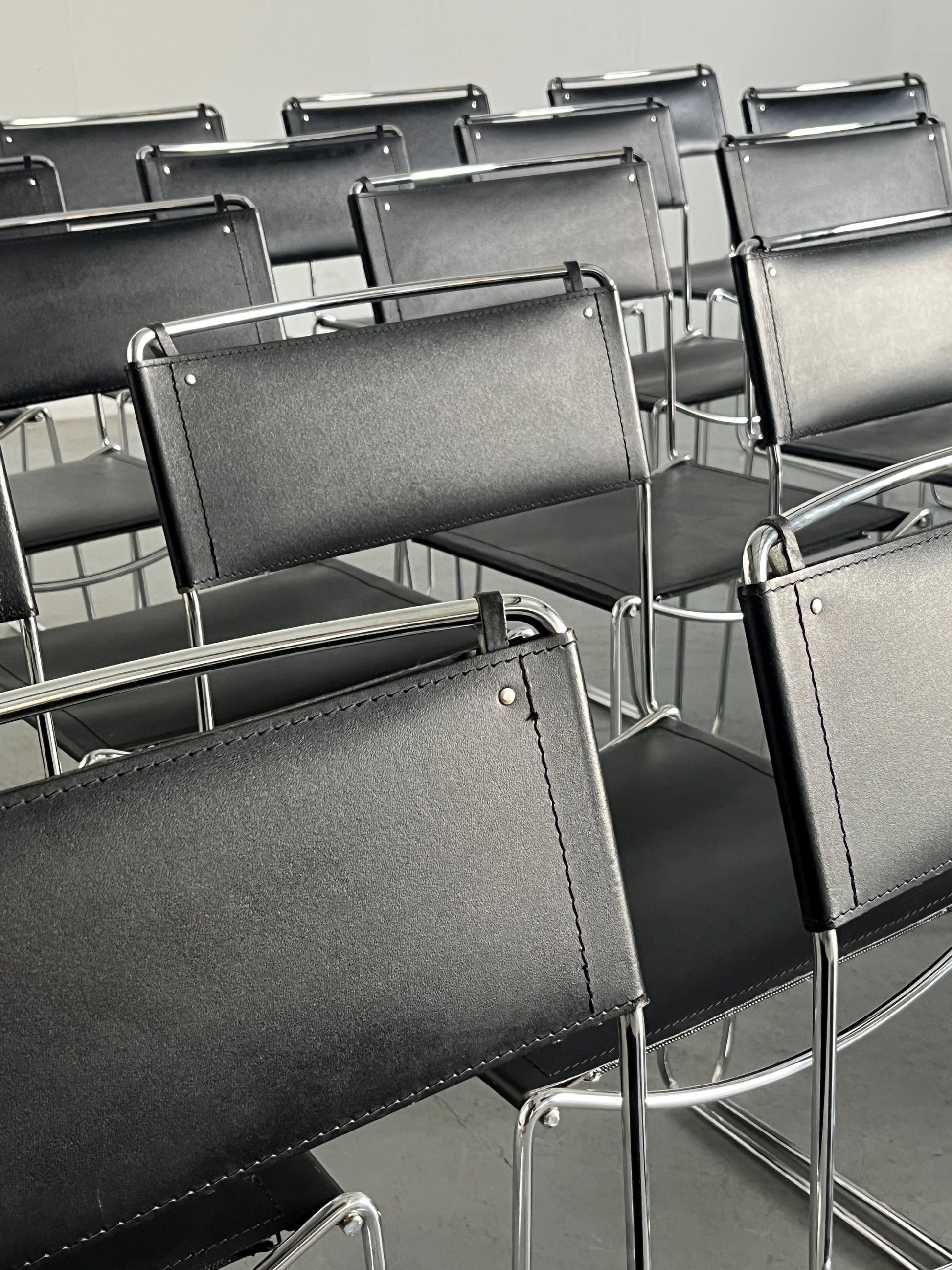 Vintage Esszimmerstuhl Giandomenico Belotti Kunstleder Chromstahl 1980er Italien