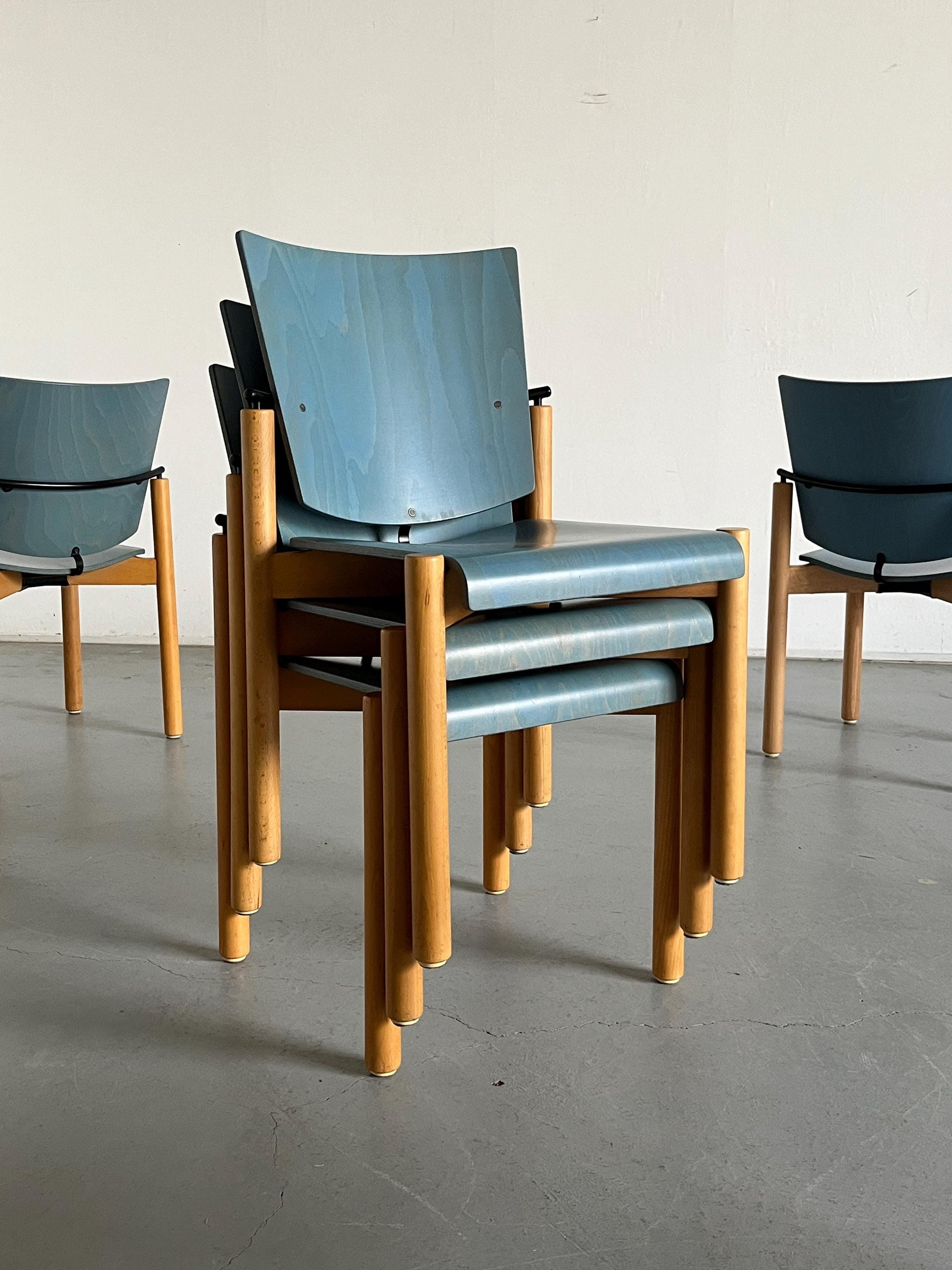 Vintage Postmodern Modell 2400 Stapelstuhl von Team AG Form für Kusch+Co