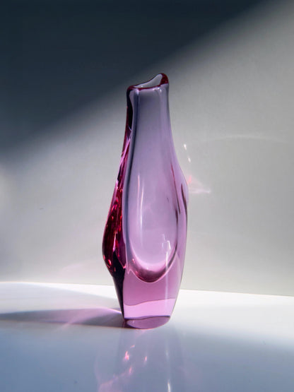 Vintage Vase Alexandrit Neodym von Miroslav Klinger für Železnobrodské sklárny flieder-hellblau