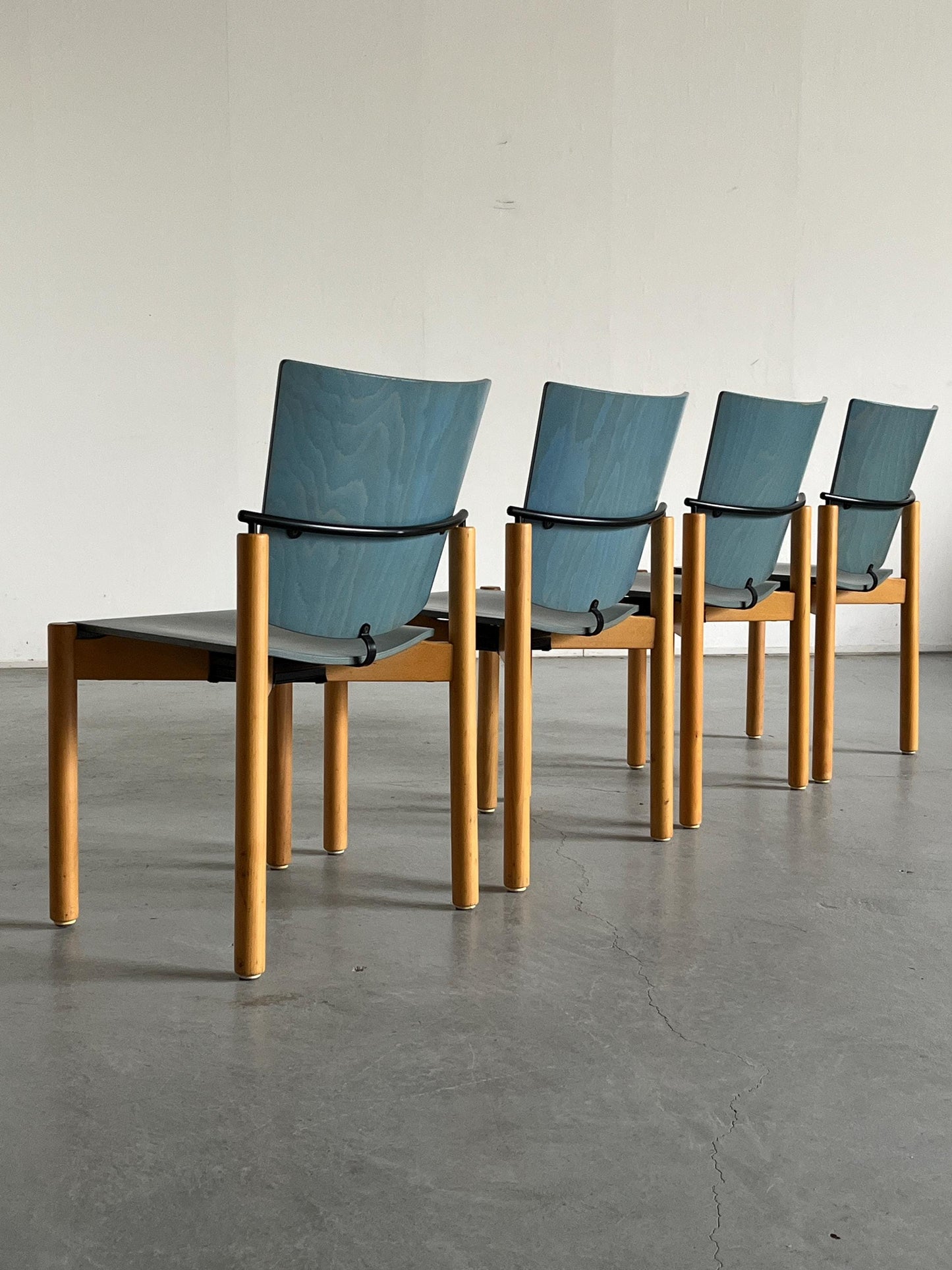 Vintage Postmodern Modell 2400 Stapelstuhl von Team AG Form für Kusch+Co