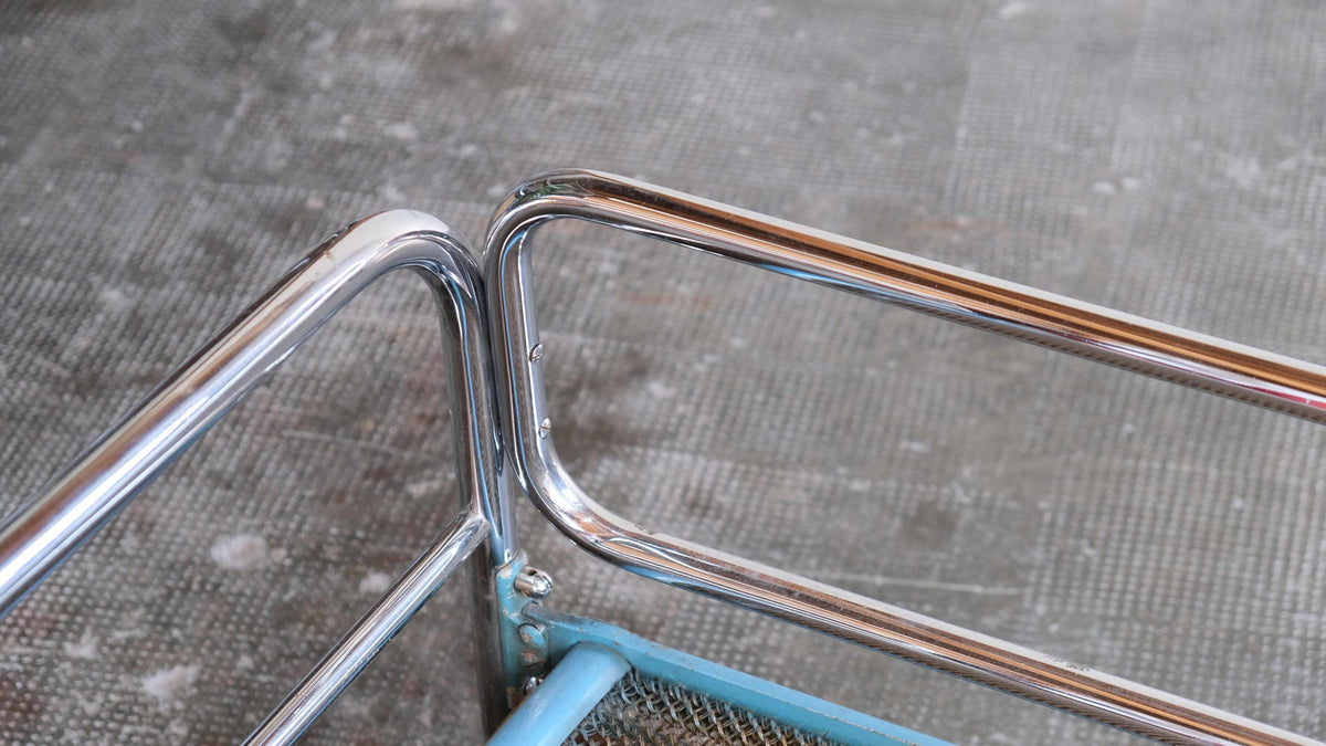 Vintage Sofa Bauhaus ausziehbar mit Schublade von unbekannt für unbekannt sehr selten