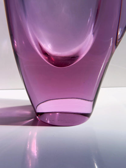 Vintage Vase Alexandrit Neodym von Miroslav Klinger für Železnobrodské sklárny flieder-hellblau