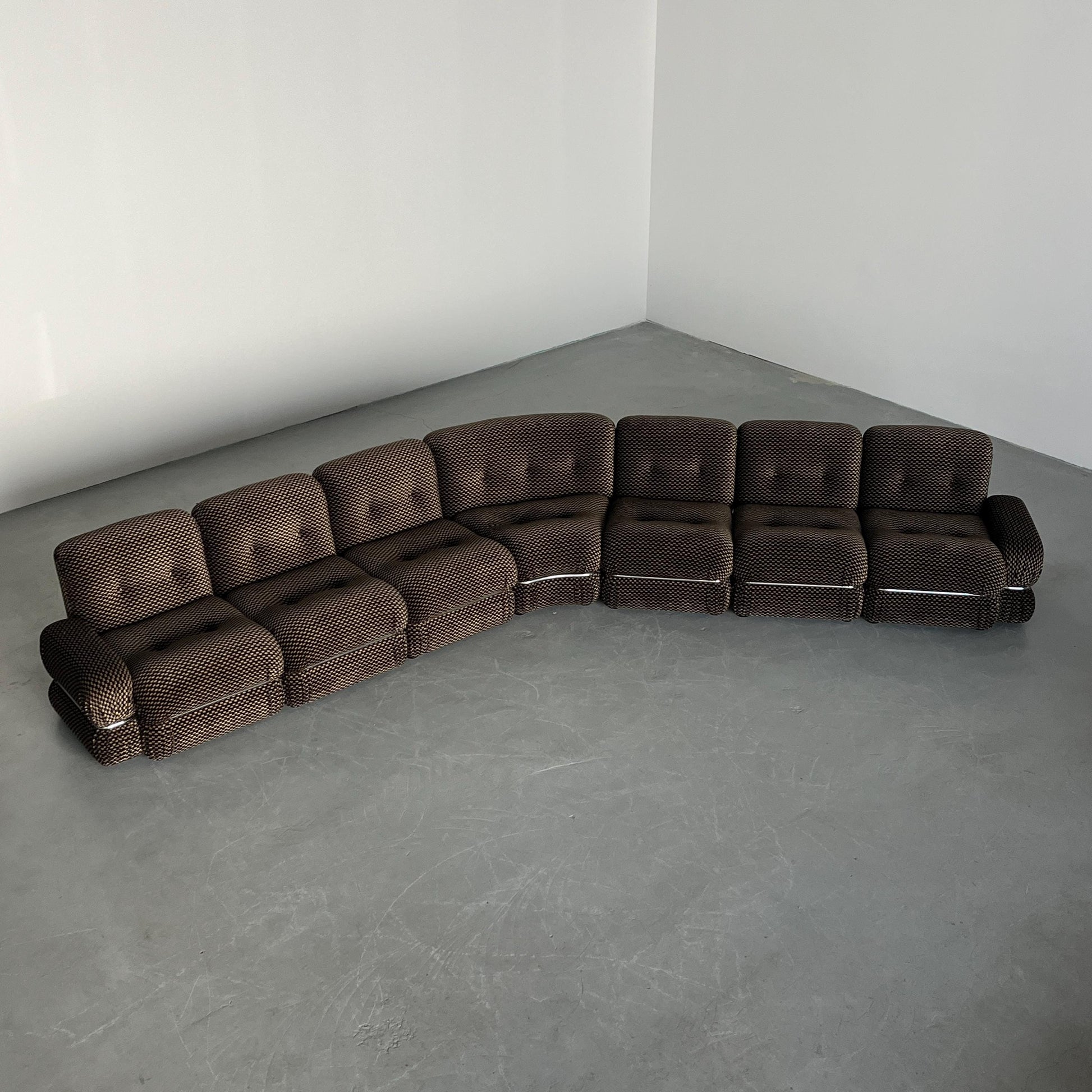 Vintage Sitzmöbel Mid-Century Modern kariert verchromt Set von 7