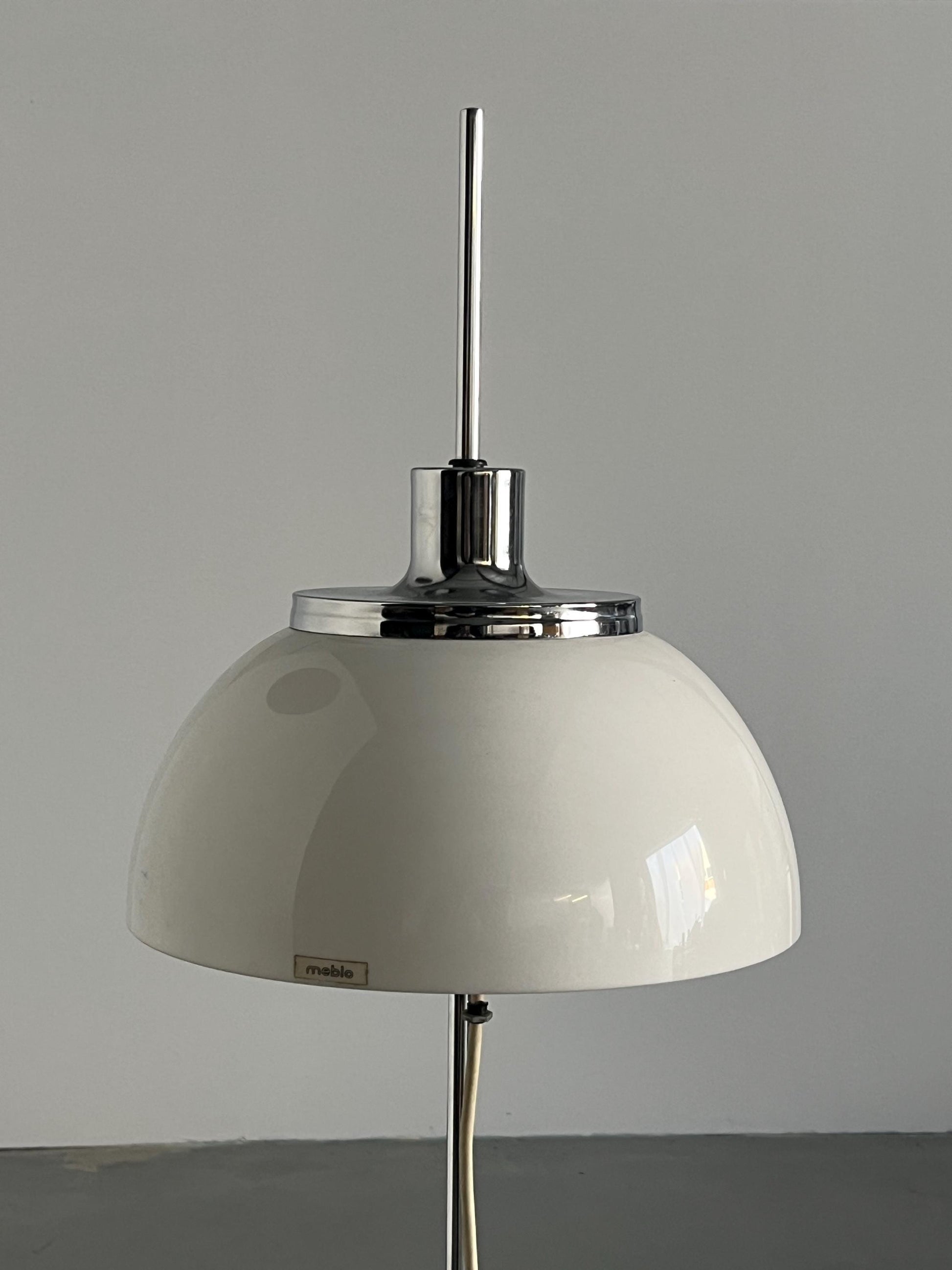 Vintage Faro Stehlampe von Luigi Massoni für Guzzini in Weiß Kunststoff, 1971