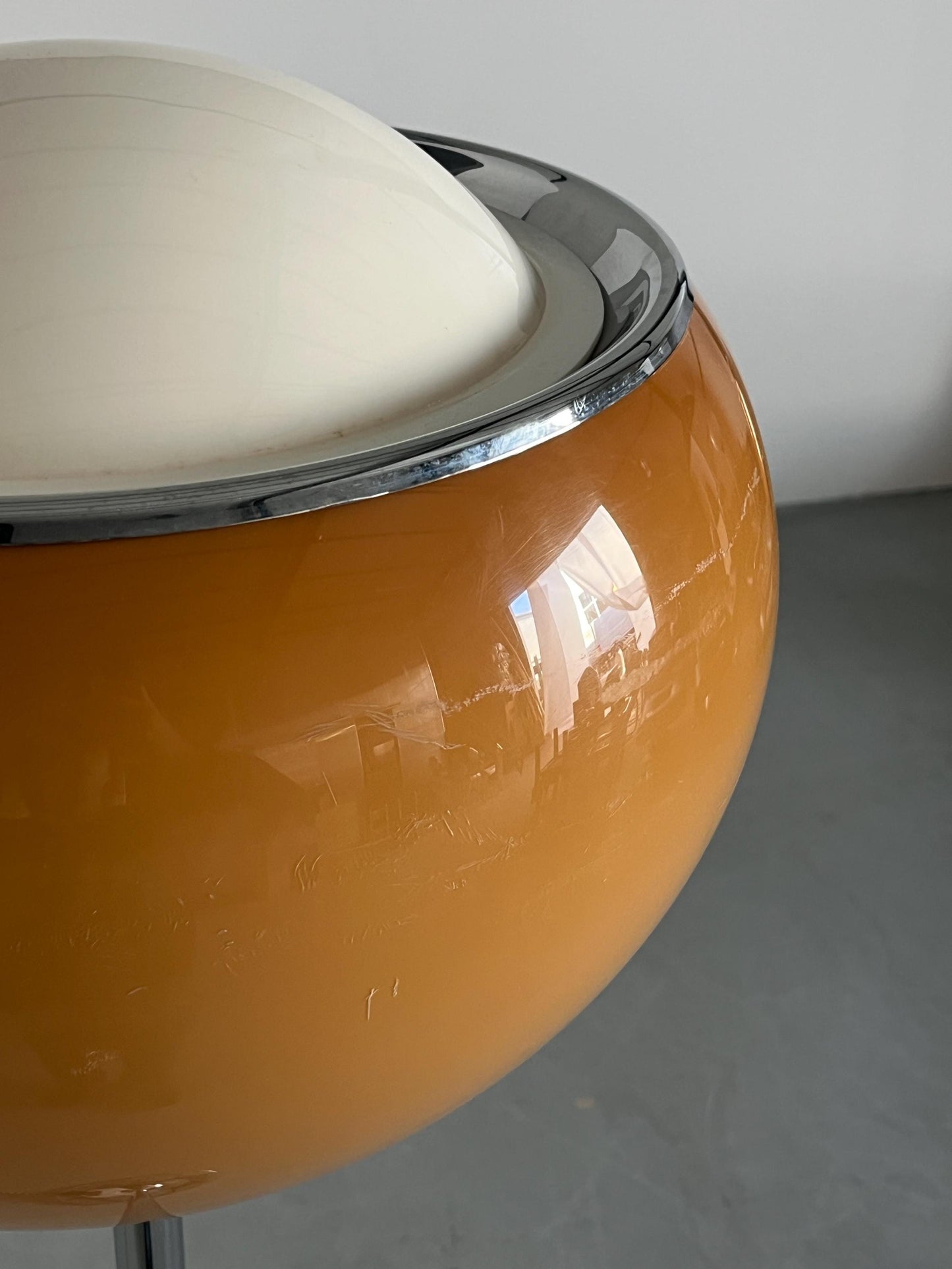 Vintage Big Bud Stehlampe von Harvey Guzzini Braun Kunststoff Chromstahl 1968 Italien