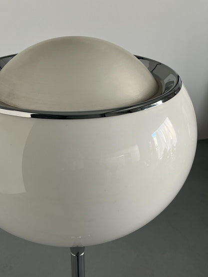Vintage Big Bud Space Age Stehlampe von Harvey Guzzini Weiß Chrom 1968
