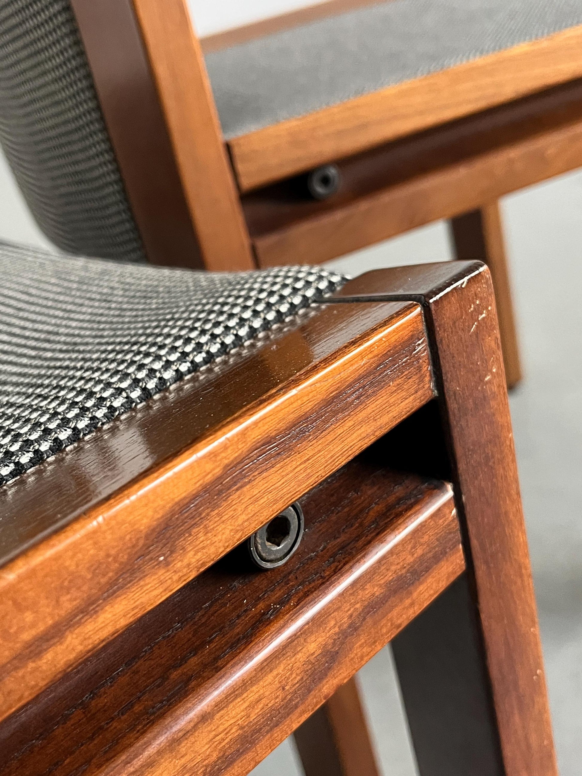 Vintage Essstuhl Modell 300 von Joe Colombo für Pozzi Eiche Schwarz-Weiß 1970er