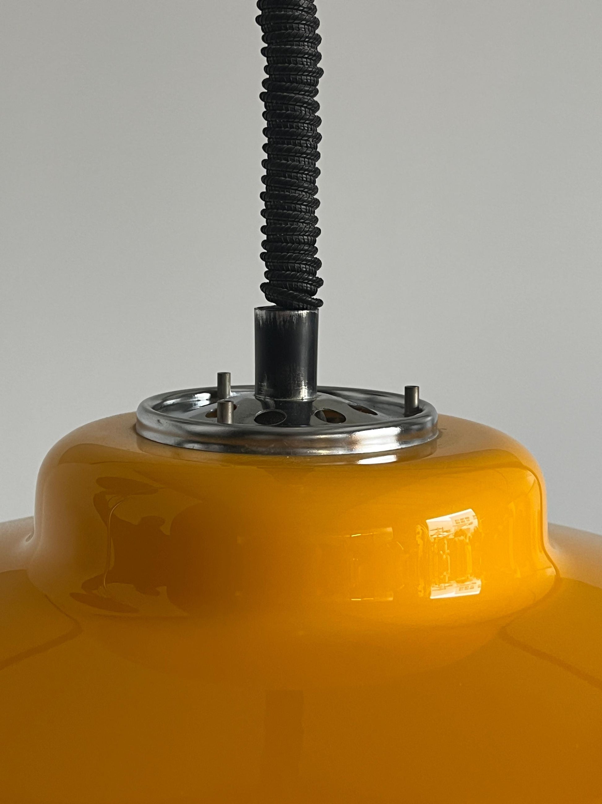 Vintage Alga Pendelleuchte von Meblo für Harvey Guzzini Space Age