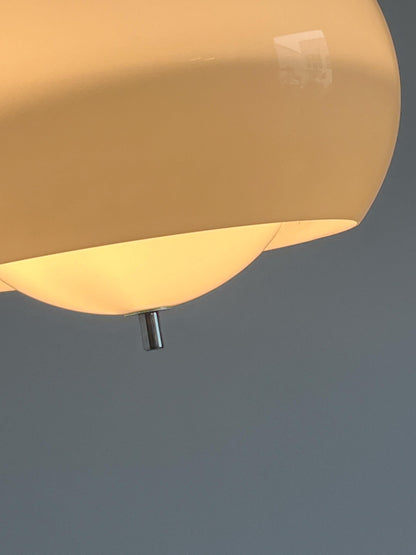 Vintage Pendelleuchte 'Burgos' von Harvey Guzzini für Meblo, weiß, Space Age