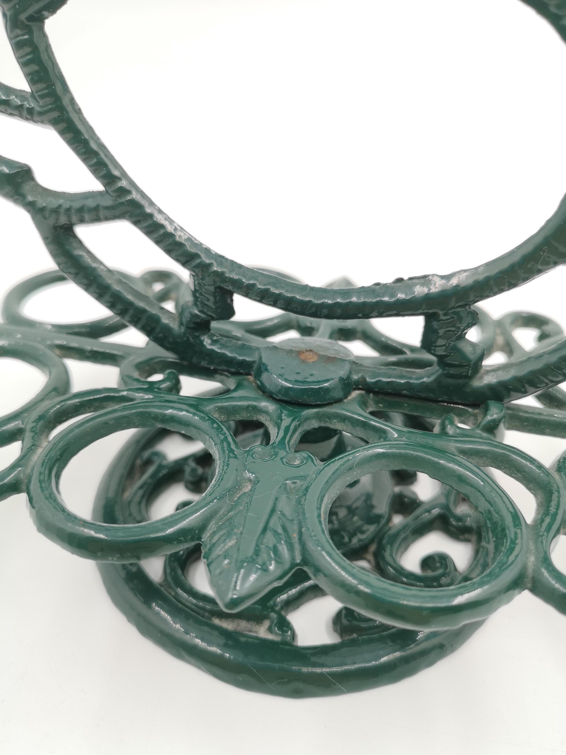 Vintage Eierhalter Huhn aus Gusseisen von LandhausCharmanter, dunkelgrün lackiert, stabil, dekorativ