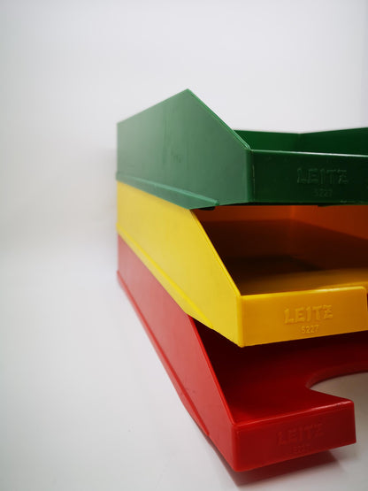 Vintage Briefablage Set von 3 von LEITZ grün gelb rot stapelbar