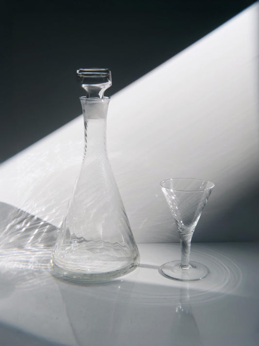 Vintage Dekanter Set von 7 mundgeblasen Swirl Glas