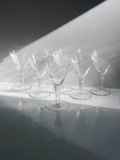 Vintage Dekanter Set von 7 mundgeblasen Swirl Glas