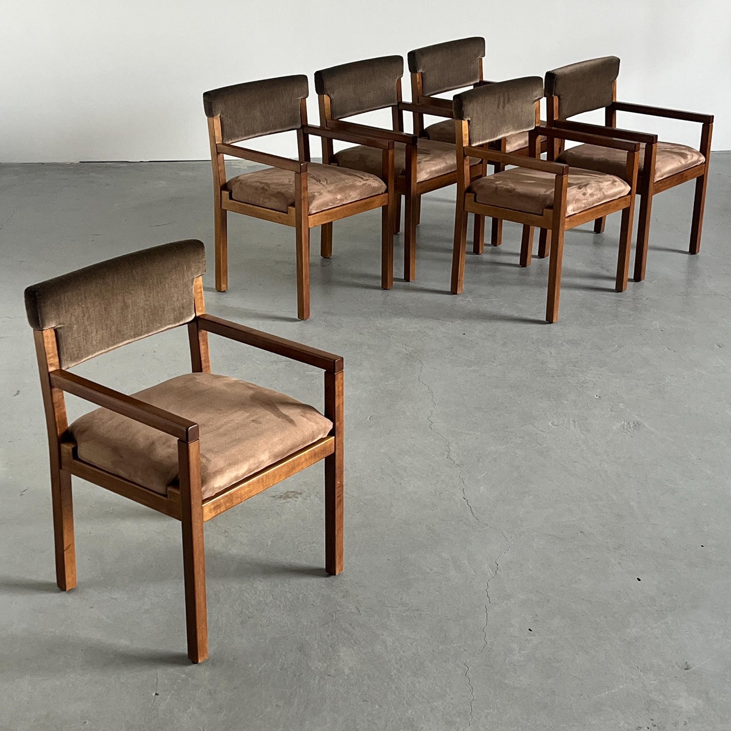 Vintage Armlehnstuhl Buchenholz Samt gestreift 1970er Italien