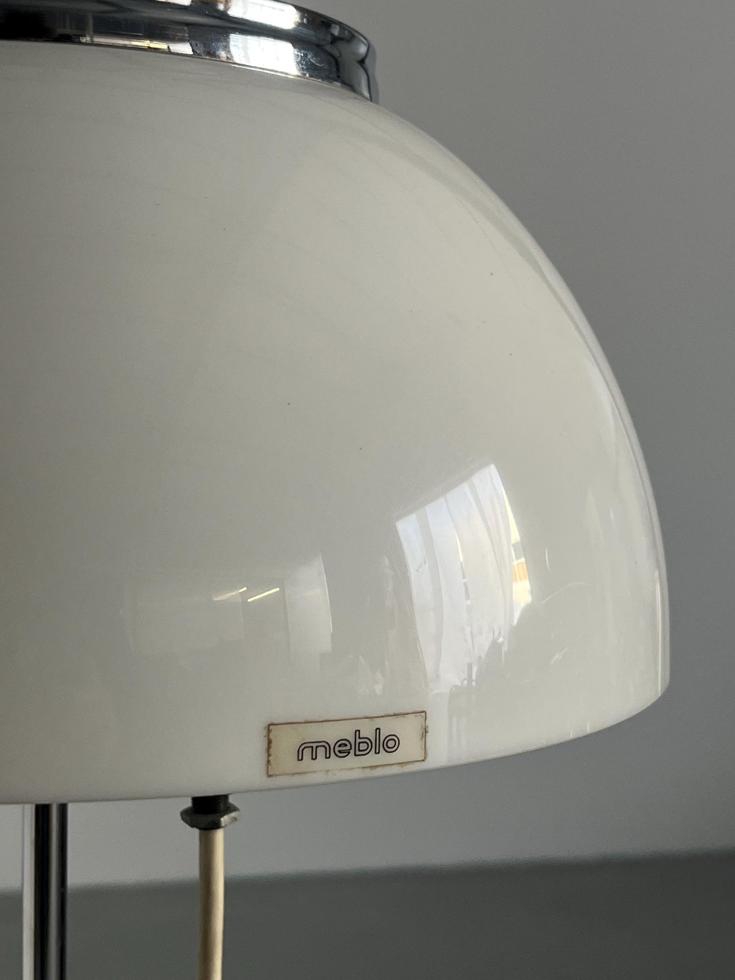 Vintage Faro Stehlampe von Luigi Massoni für Guzzini in Weiß Kunststoff, 1971