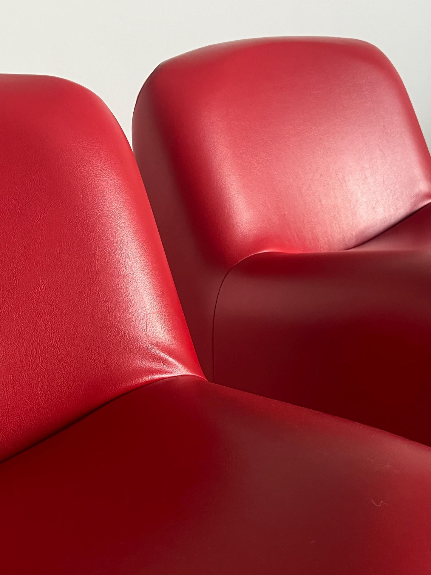 Vintage Alky Stuhl von Giancarlo Piretti für Anonima Castelli Rot Leder Holz