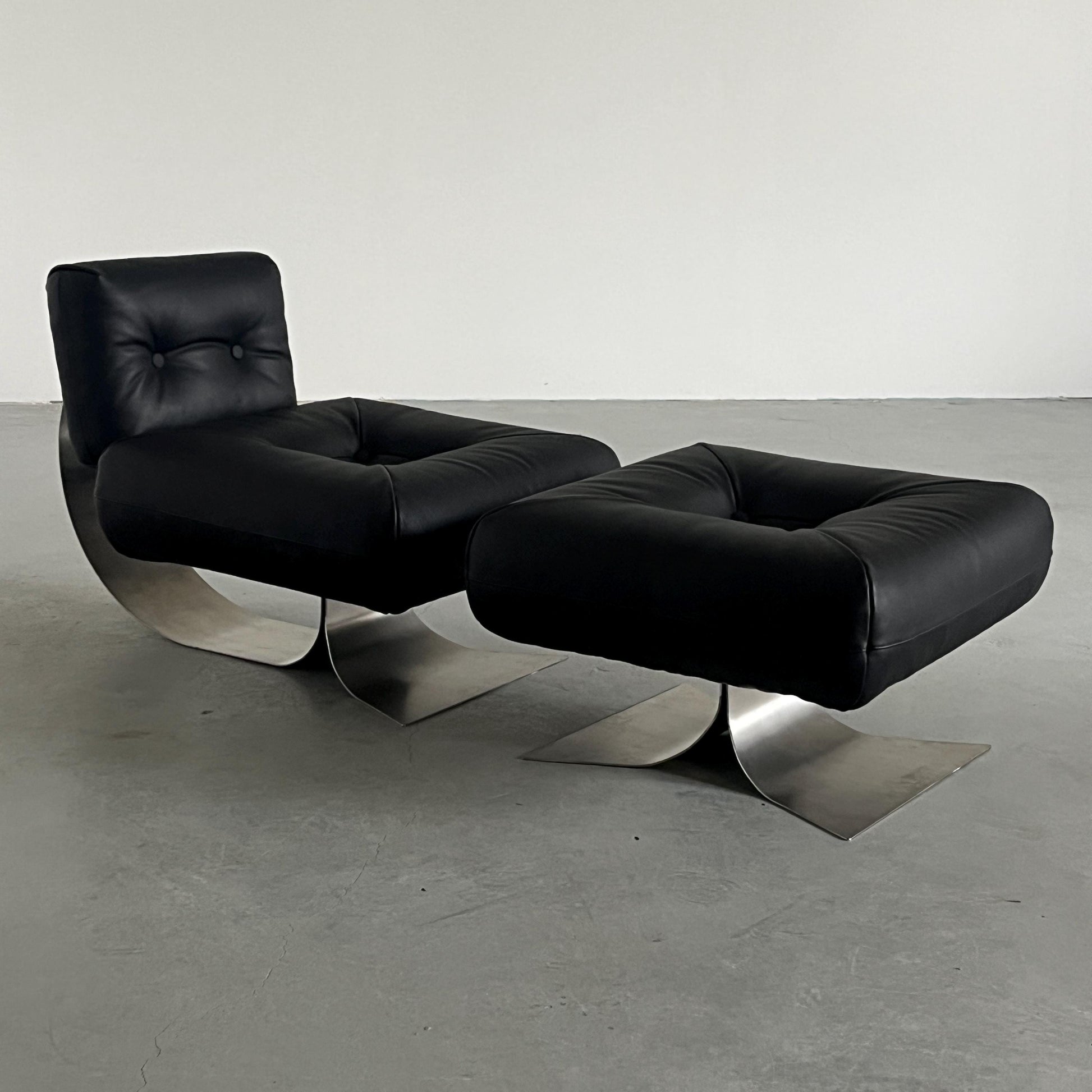 Vintage Lounge Chair Alta von Oscar Niemeyer für Mobilier International, Schwarz Leder