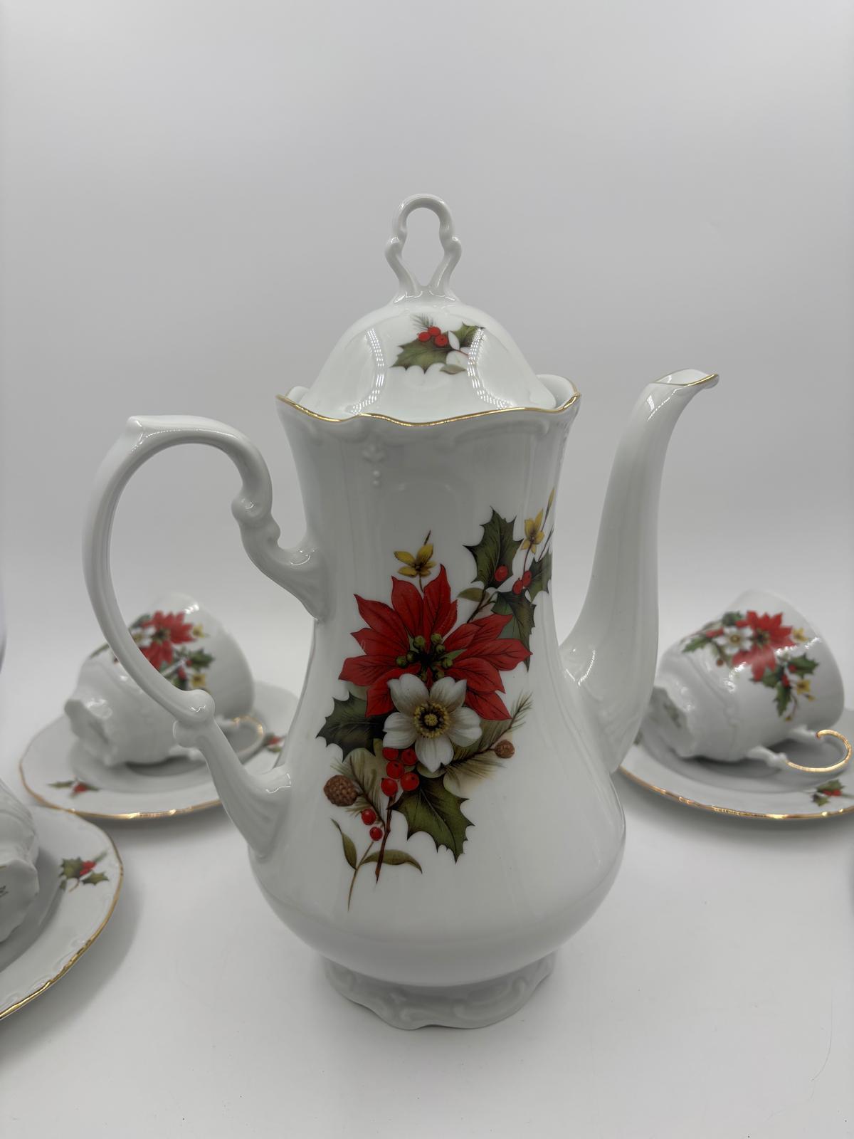 Vintage Tasse Set Weihnachts-Porzellan von Johann Seltmann Winterdekor 18-teilig