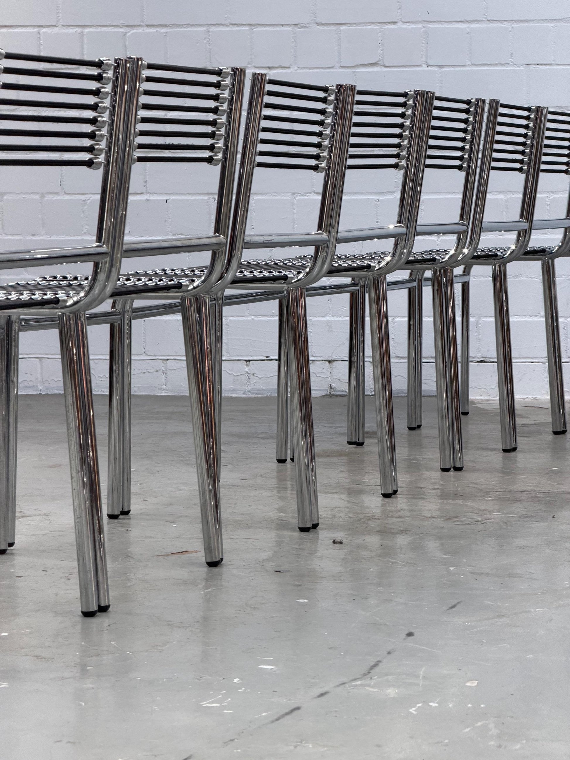 Vintage Stuhl Sandows von René Herbst für Formes Nouvelles Chrom und schwarze Expander