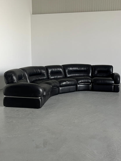 Vintage Sofa Set von 5 Modulen, italienisch, schwarz, 1970er, gebogener Chromrahmen