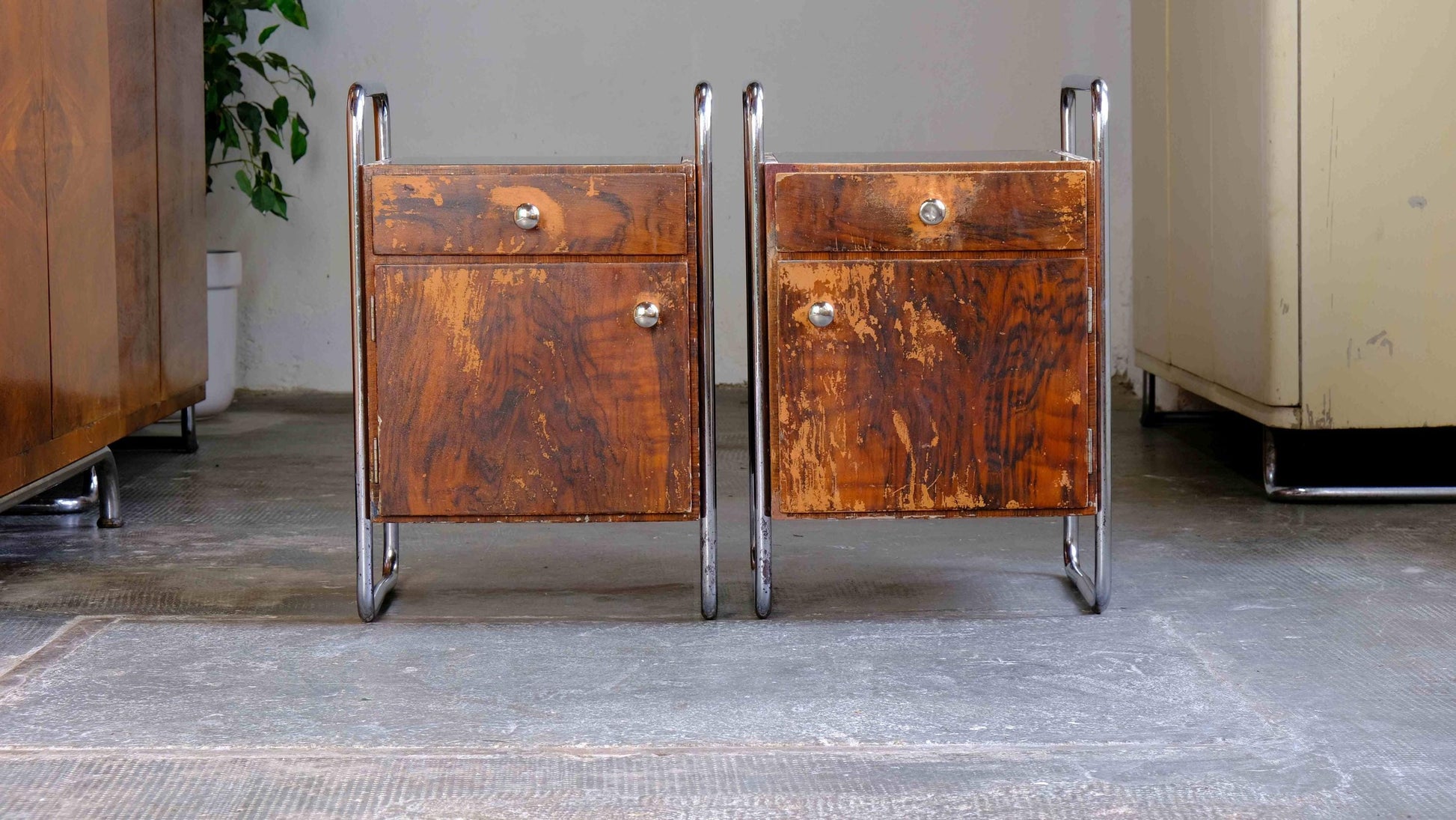 Vintage Nachttisch Set von 2 Bauhaus von unbekannt für unbekannt mit Schublade und Glasplatte