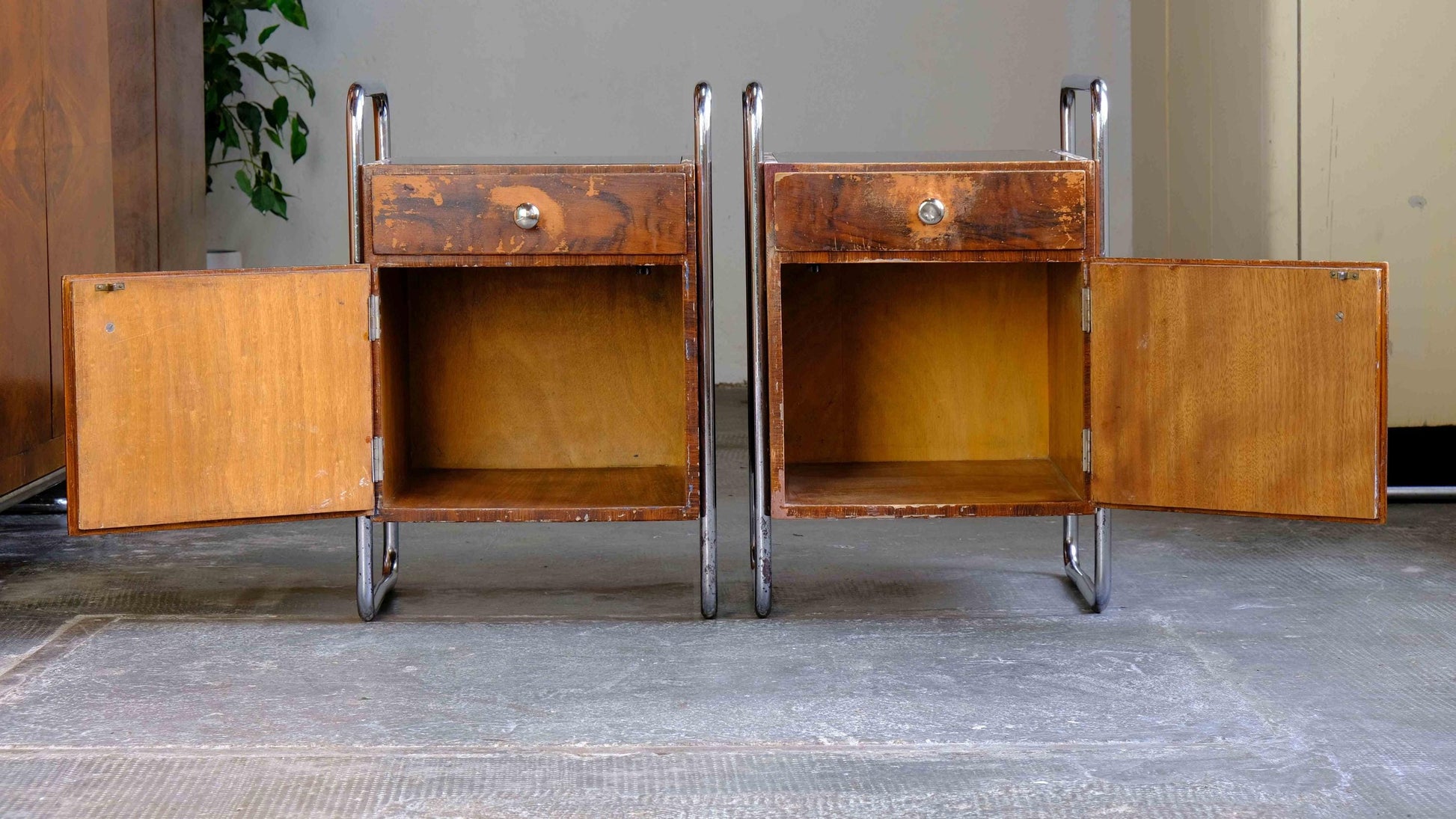 Vintage Nachttisch Set von 2 Bauhaus von unbekannt für unbekannt mit Schublade und Glasplatte