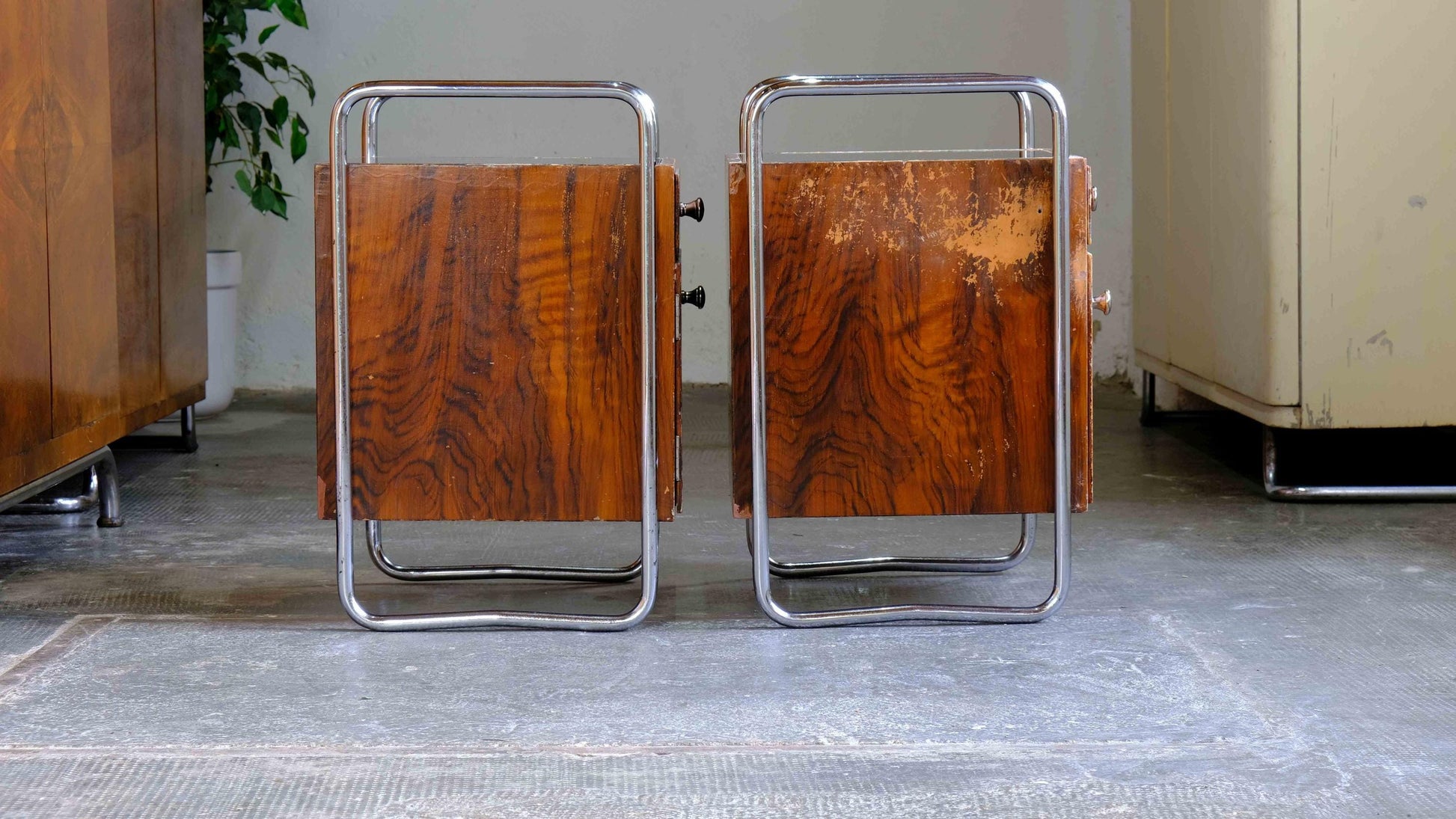 Vintage Nachttisch Set von 2 Bauhaus von unbekannt für unbekannt mit Schublade und Glasplatte