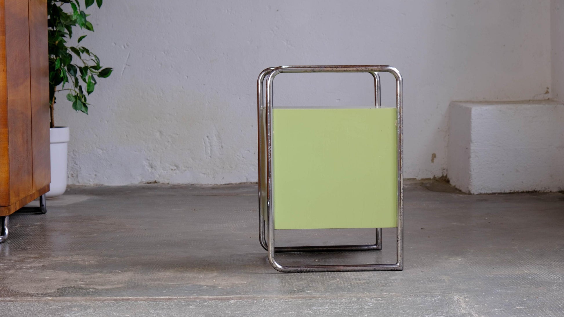 Vintage Nachttisch B 107 von Thonet