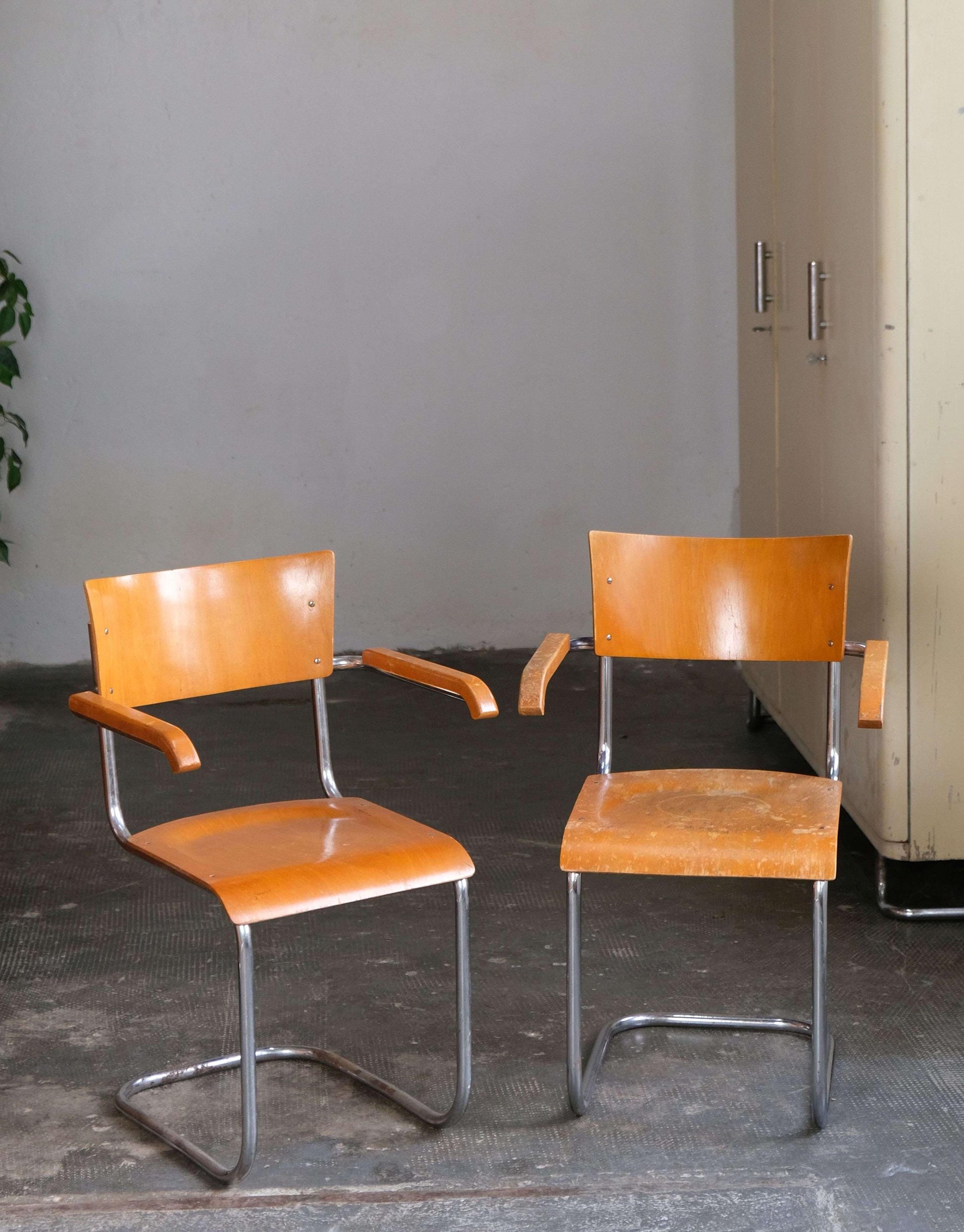 Vintage Freischwinger Armlehnstuhl Set von 2 von Bauhaus