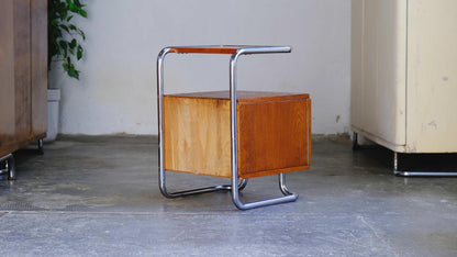 Vintage Nachttisch Bauhaus honigbraun restauriert﻿