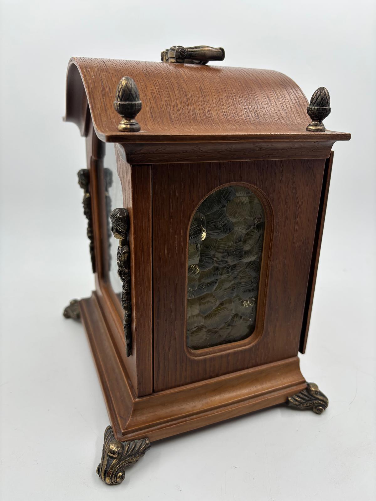 Vintage Tischuhr Tempus Fugit von unbekannt für unbekannt Holz Messing Barockstil