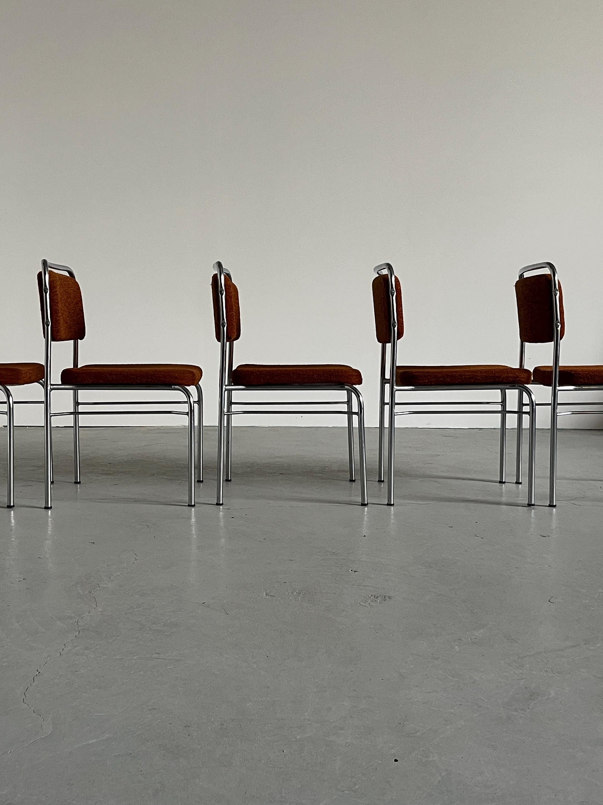 Vintage Stuhl von Hans Fiedler und Hans Heyder für Bauhaus, braun, stapelbar, 1970er