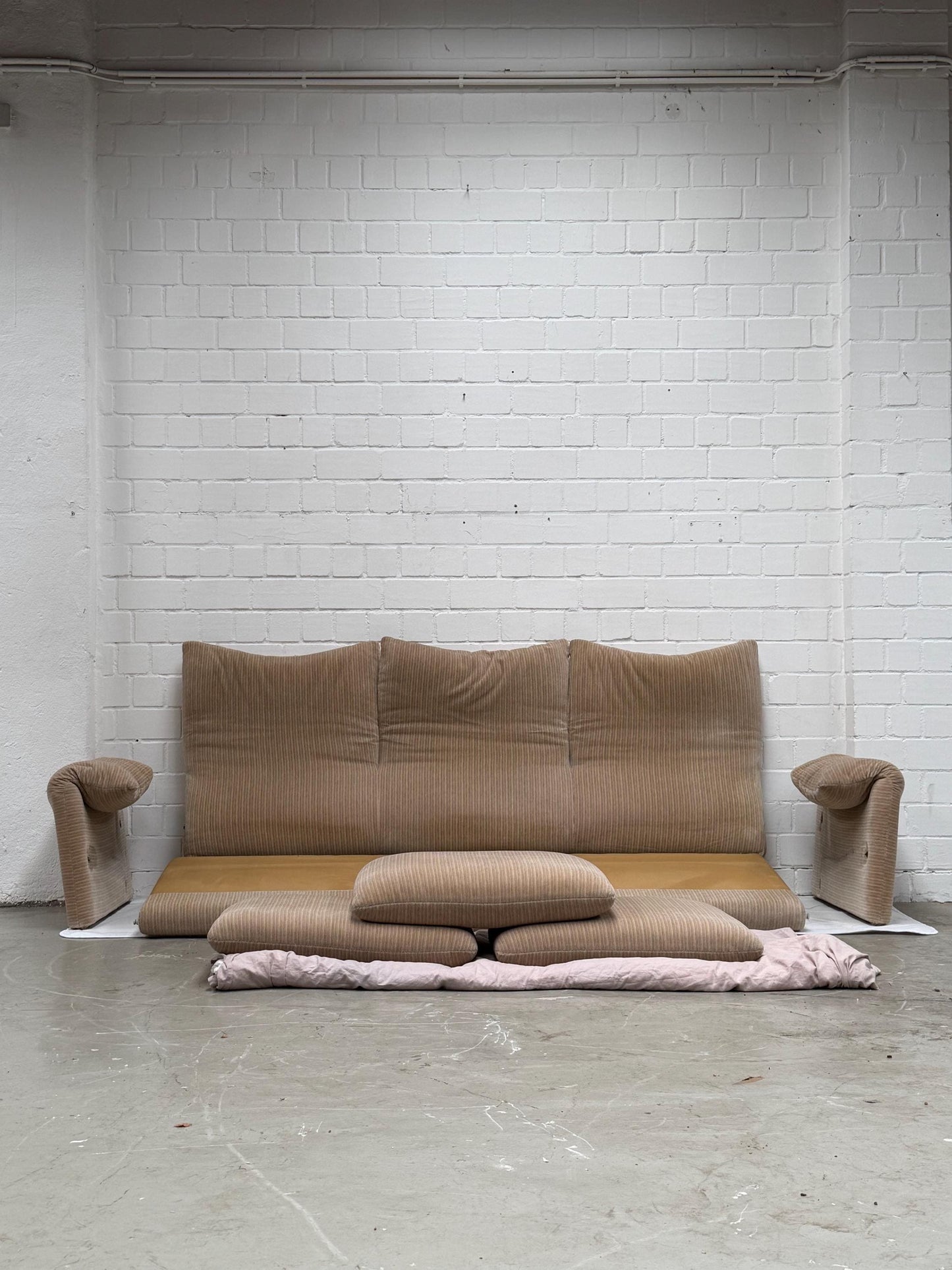 Vintage Sofa Maralunga von Vico Magistretti für Cassina mit gestreiftem Missoni-Stoff